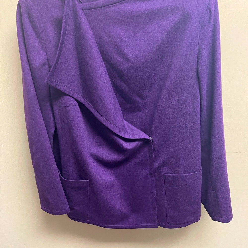Wool Short Wrap Style Jacket - Picture 2 of 8